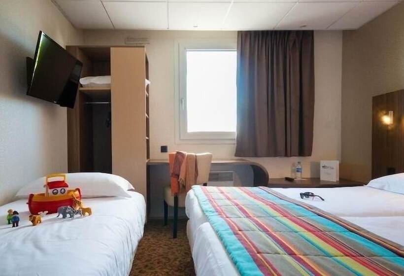Номер Стандарт Трехместный, Brit Hotel Le Kerann Nantes St Herblain   Zac De La Lorie