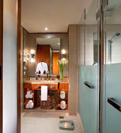 اتاق سوپریور, Sheraton Grand Shanghai Pudong Hotel & Residences