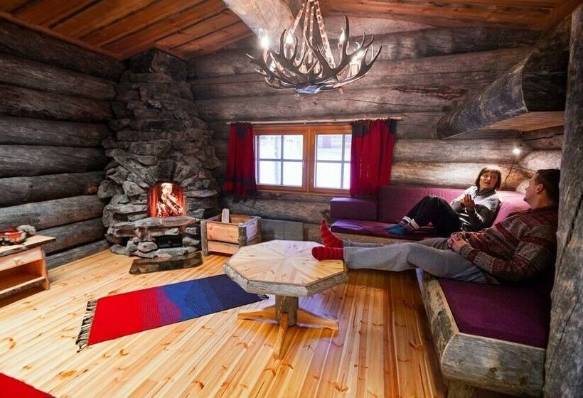 샬레, Kakslauttanen Arctic Resort   Igloos And Chalets
