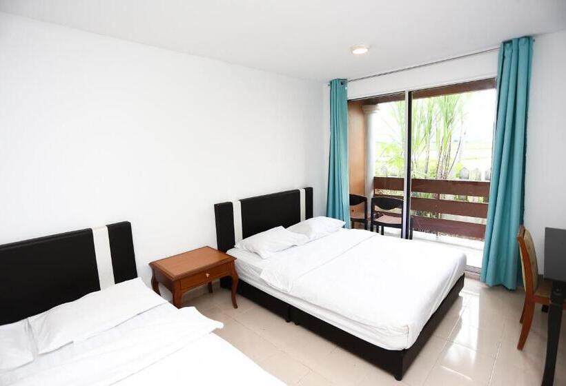 3 Bedroom Suite, Pondok Muara Chalet