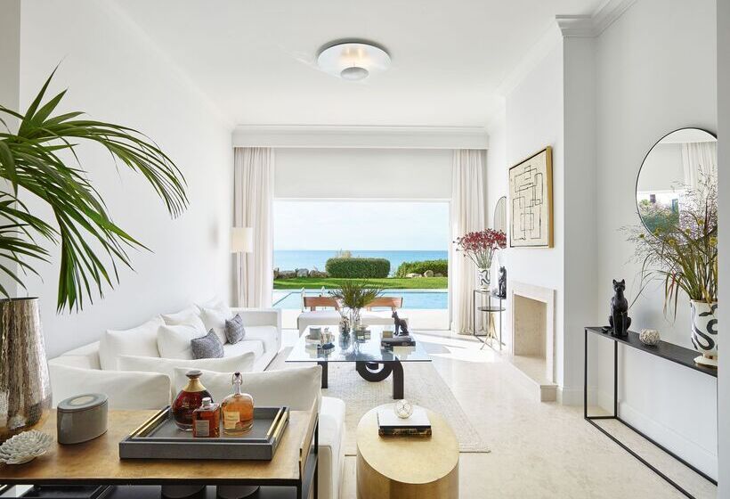 ویلای یک اتاق خوابه با استخر شنا, Mandola Rosa, A Grecotel Resort To Live At Riviera Olympia