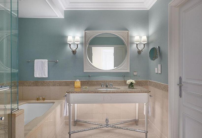 اتاق استاندارد با تخت بزرگ, Four Seasons Hotel Alexandria At San Stefano