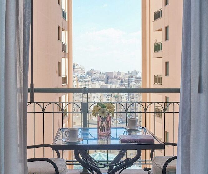 اتاق سوپریور با چشم‌انداز شهر, Four Seasons Hotel Alexandria At San Stefano