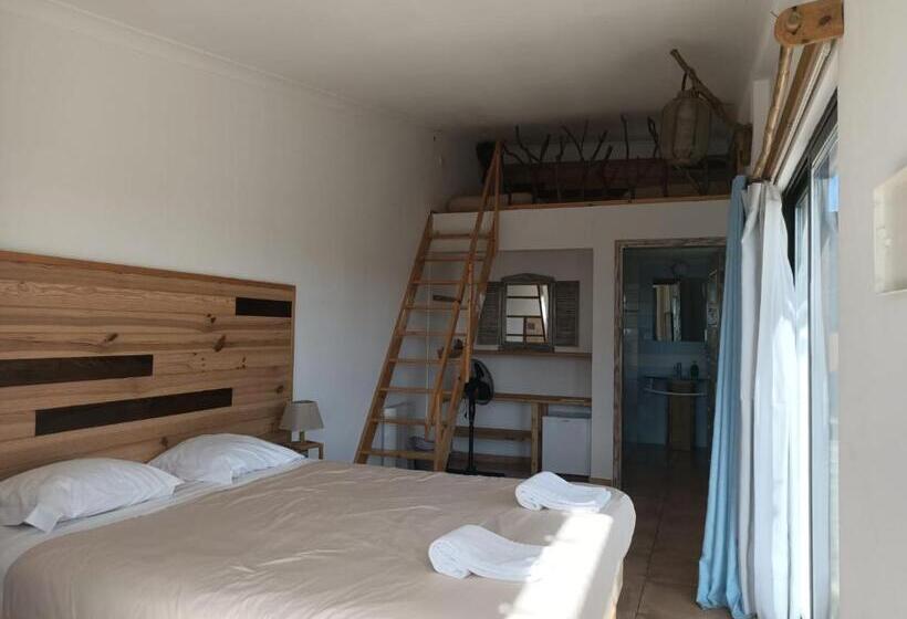 Номер Deluxe, Good Feeling Hostel & Guest House