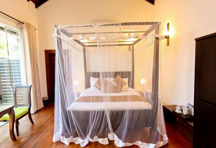سوییت جونیور, Swanee Grand