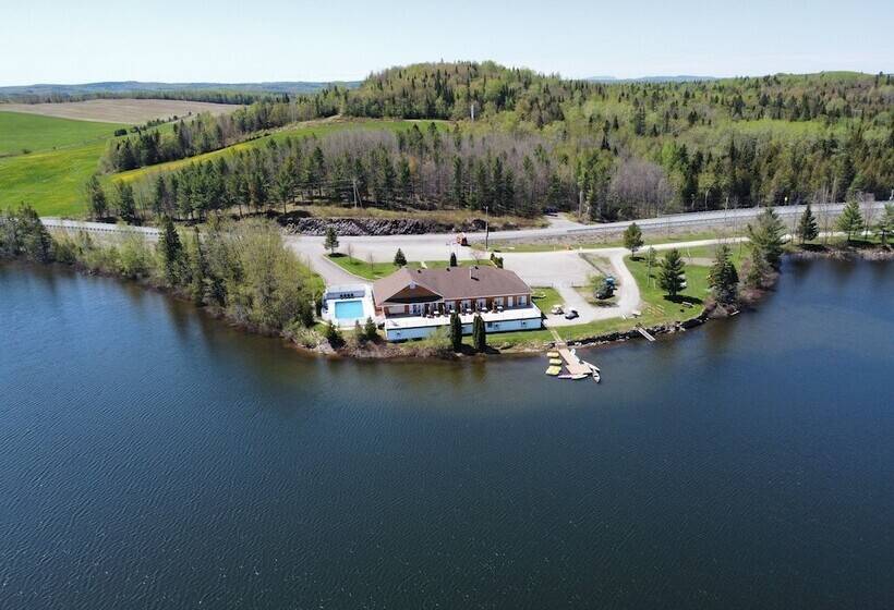 4인용 수피리어 룸, Auberge Du Lac Malcom