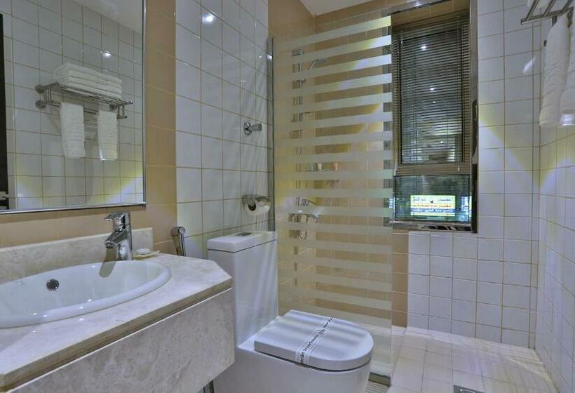 اتاق سوپریور با تخت بزرگ, Roof Hotel Apartments