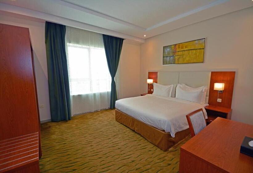 سوییت, Roof Hotel Apartments