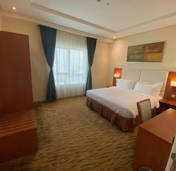 سوییت, Roof Hotel Apartments