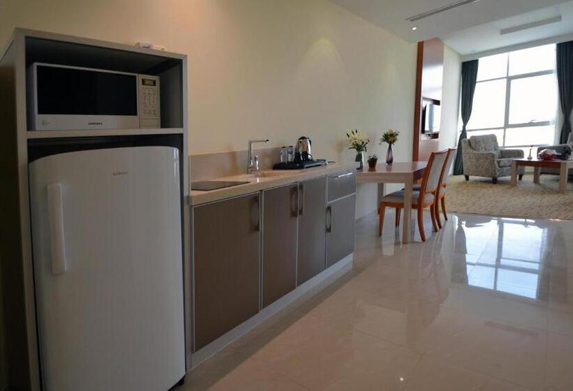 سوییت, Roof Hotel Apartments