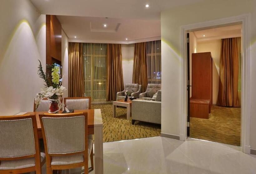 سوییت, Roof Hotel Apartments