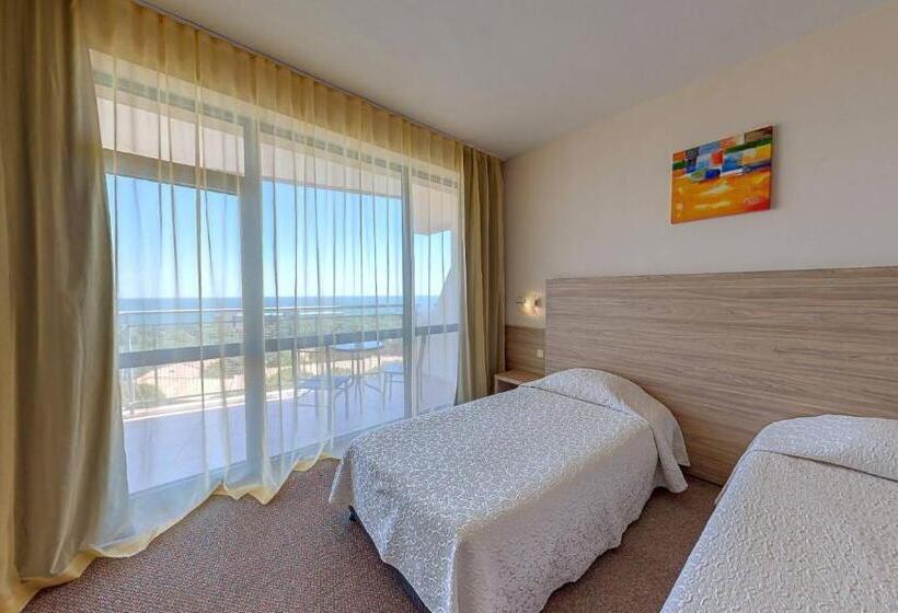 Quarto Standard Vista Mar Lateral com Sacada, Elena Hotel And Wellness   All Inclusive