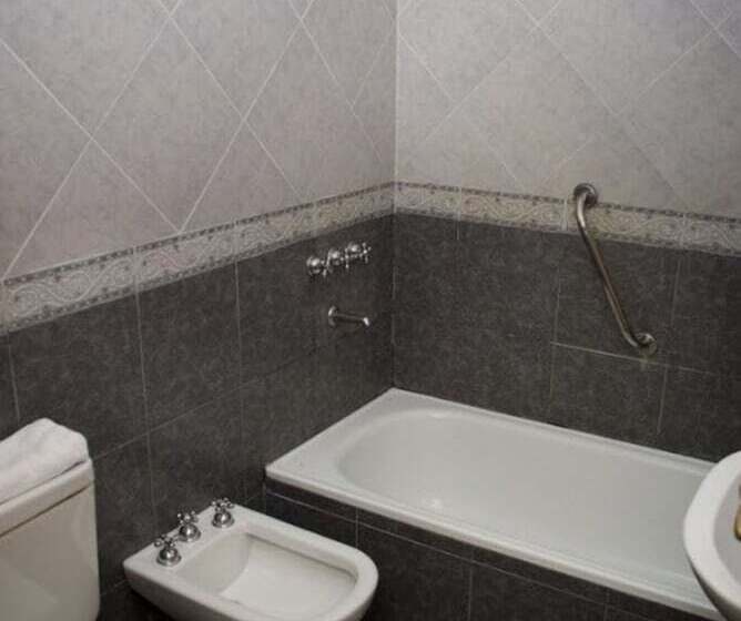 اتاق استاندارد سه نفره, Marcopolo Suites Calafate