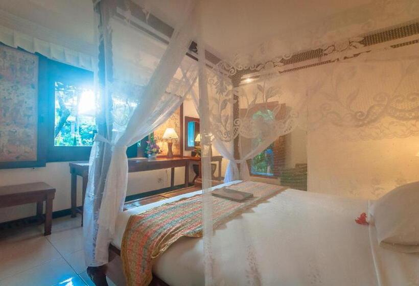 プールの見えるデラックスルーム, Sahadewa Resort & Spa