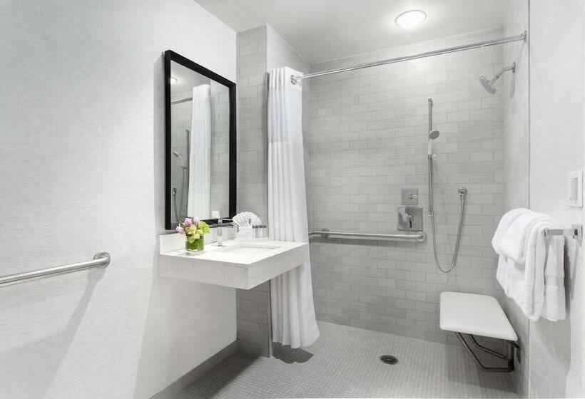 Номер Deluxe, Hilton Boston Park Plaza