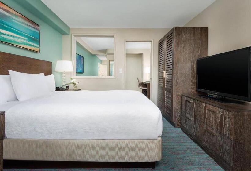 스위트, Courtyard By Marriott Waikiki Beach