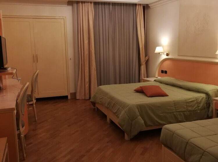 Номер Стандарт Трехместный, Lh Hotel Domus Caesari
