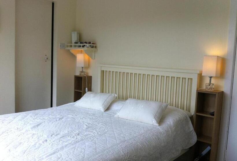 Номер Стандарт, Sea Breeze Bed And Breakfast