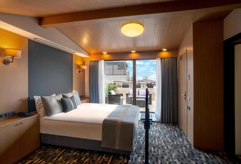 Superior Room with Terrace, Tan Hotel   Special Category