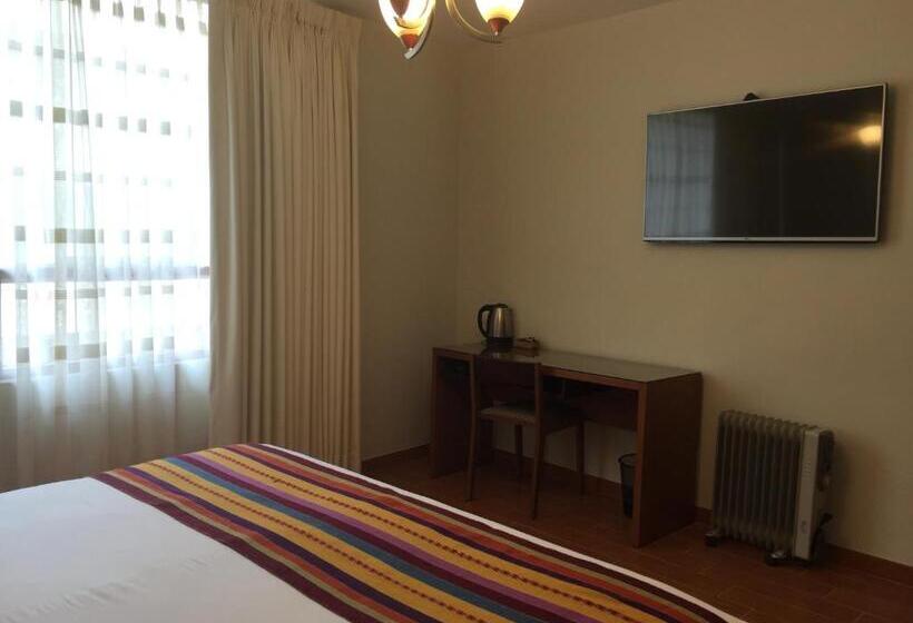 سوییت جونیور, Taypikala Hotel Cusco