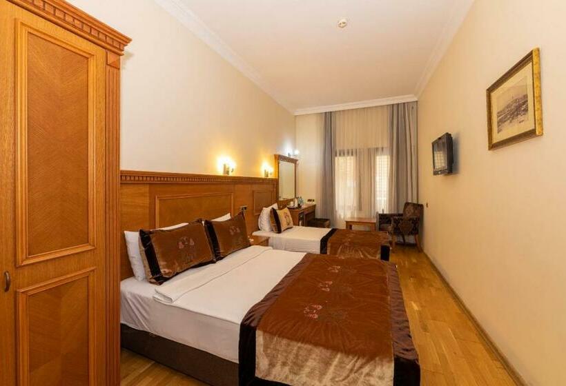 اتاق استاندارد سه نفره, The Byzantium Suites Hotel & Spa