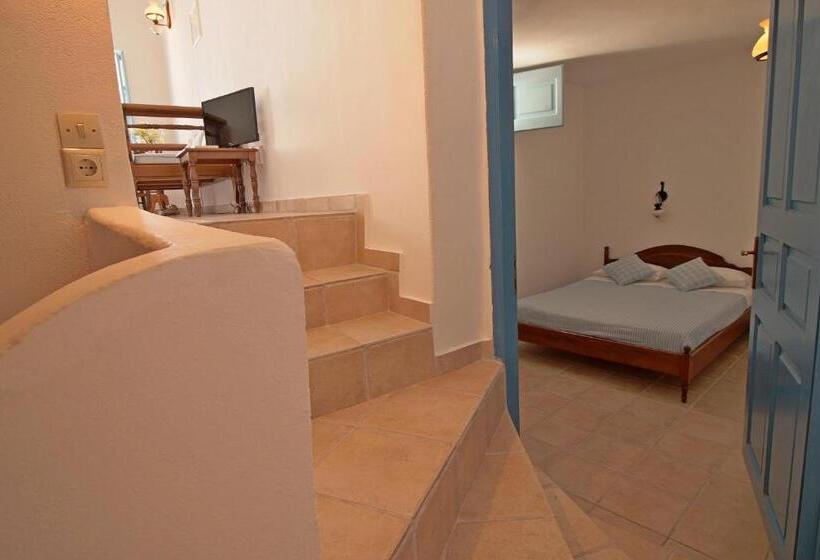 스탠다드 스튜디오, Aethrio Sunset Village   Oia