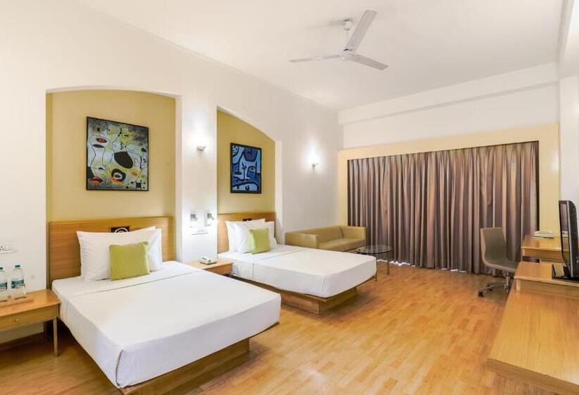 Номер Стандарт, Lemon Tree Hotel, East Delhi Mall, Kaushambi