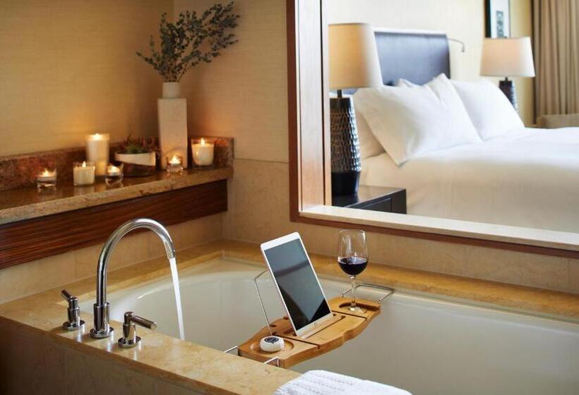 اتاق پرمیوم, Denny Park Hotel Seattle