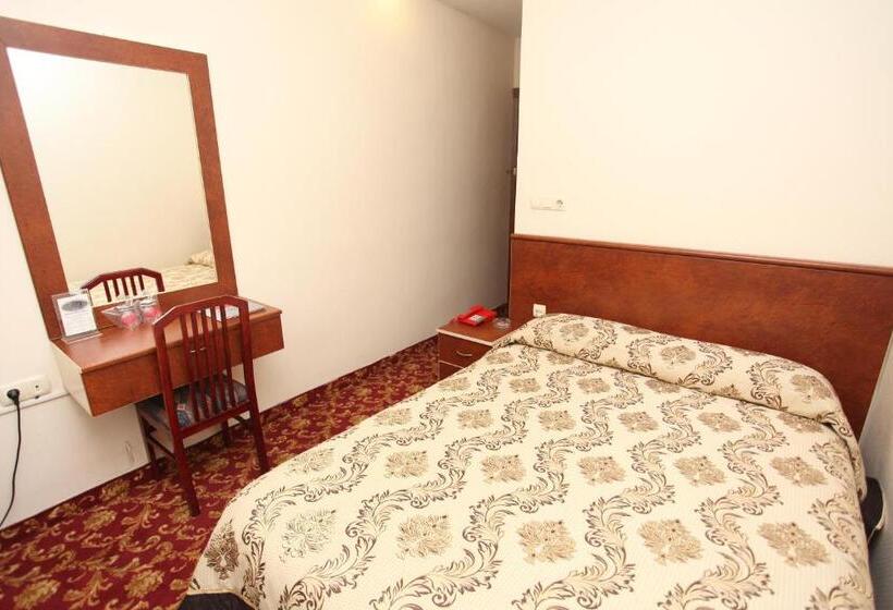 اتاق استاندارد یک نفره, Turvan