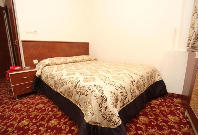 اتاق استاندارد یک نفره, Turvan