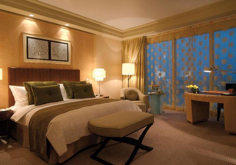 Номер Deluxe Кровать Кинг, Mövenpick Hotel Al Khobar
