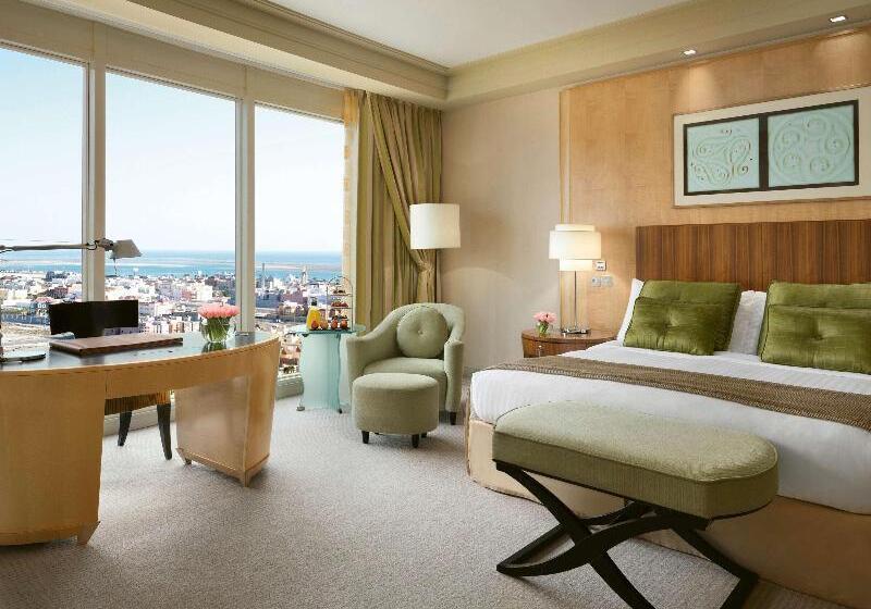 Номер Deluxe Вид на Море, Mövenpick Hotel Al Khobar