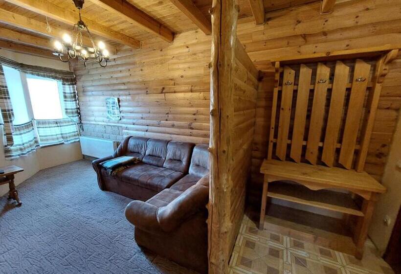 سوییت, артгір гостинний двір
