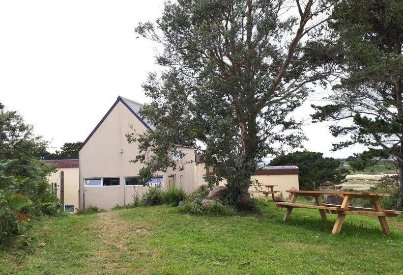 Standard Plot, Auberge Granit Rose   Hébergement Partagé En Auberge De Jeunesse   Vue Sur Mer   Dortoir Mixte & Cam