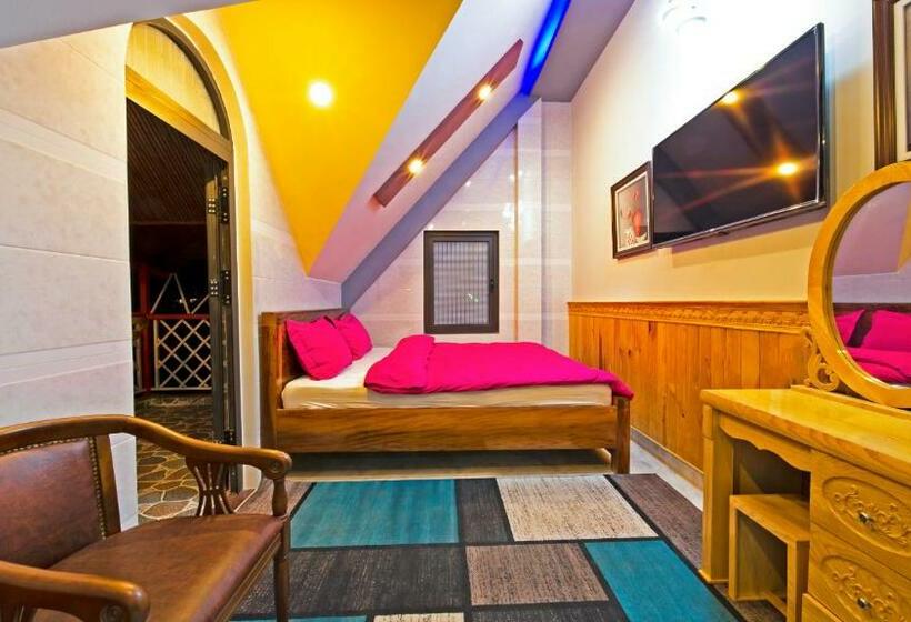 Deluxe Kamer, Csltdl & Coffee Sân Vườn Vương Bảo Long đà Lạt