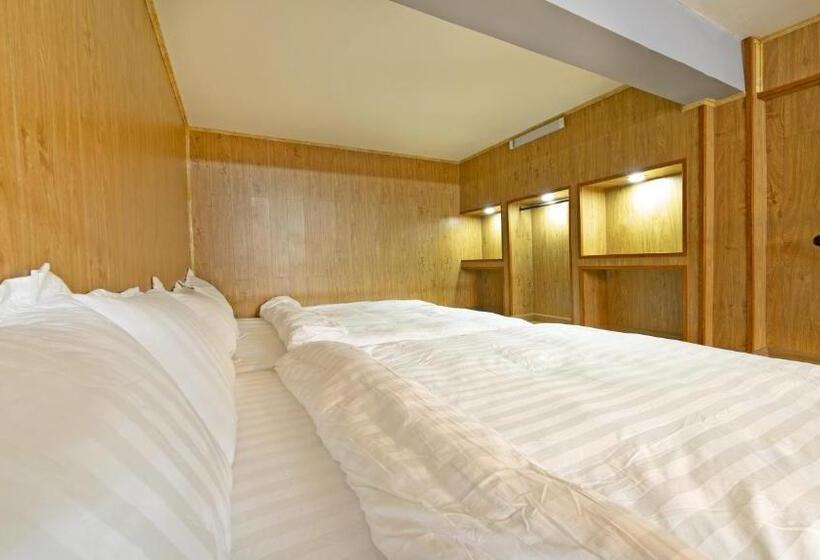 Familiekamer, Csltdl & Coffee Sân Vườn Vương Bảo Long đà Lạt