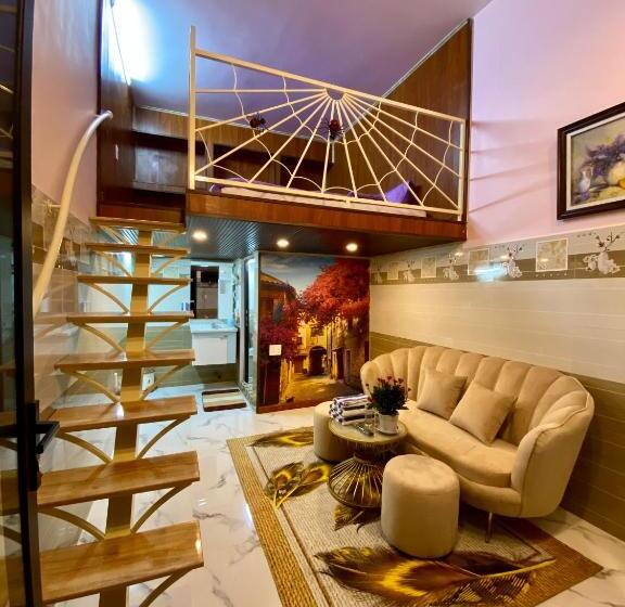 Standaardkamer met Kingsize Bed, Csltdl & Coffee Sân Vườn Vương Bảo Long đà Lạt