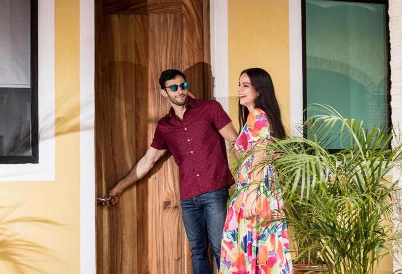 سوئیت با تخت بزرگ, Boutique Sol Y Luna Spa