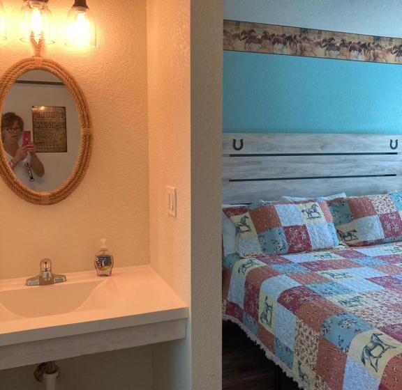 Стандартный Номер Кровать Кинг, Horseshoe Riverside Lodge
