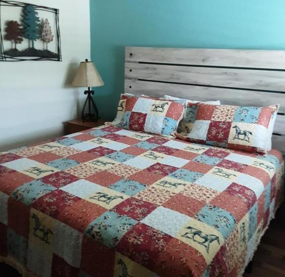 Стандартный Номер Кровать Кинг, Horseshoe Riverside Lodge