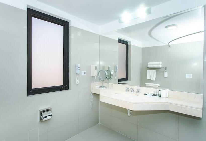 스위트, Costa Del Sol Wyndham Piura