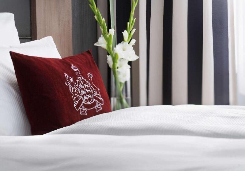 Quarto Familiar, Mövenpick Hotel Stuttgart Airport