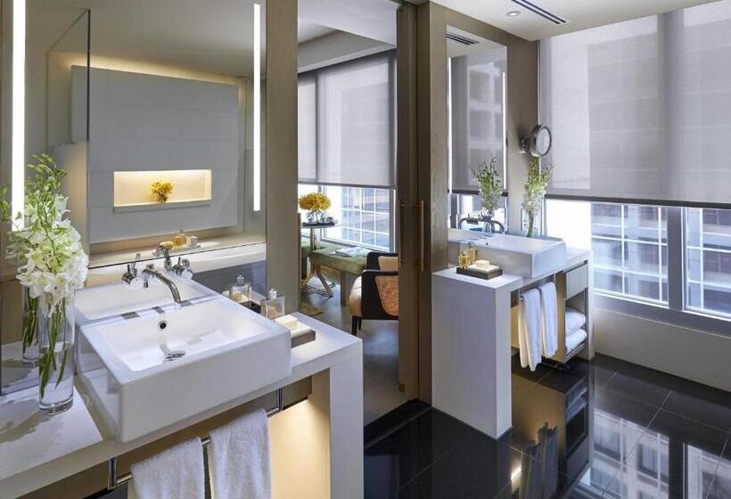 اتاق سوپریور, The Landmark Mandarin Oriental Hong Kong