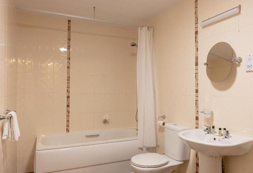 Номер Стандарт Трехместный, The New Inn By Roomsbooked