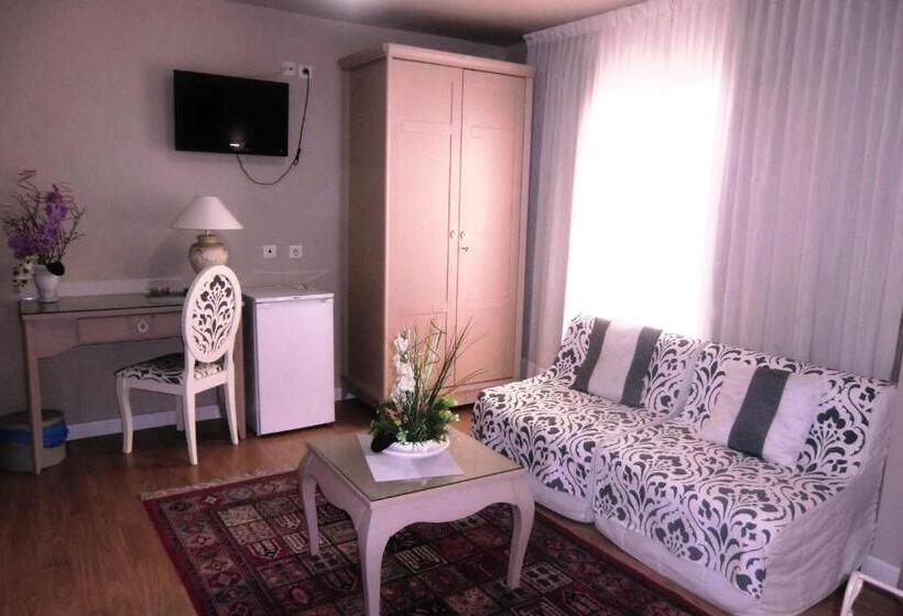 سوییت, Vila Mar