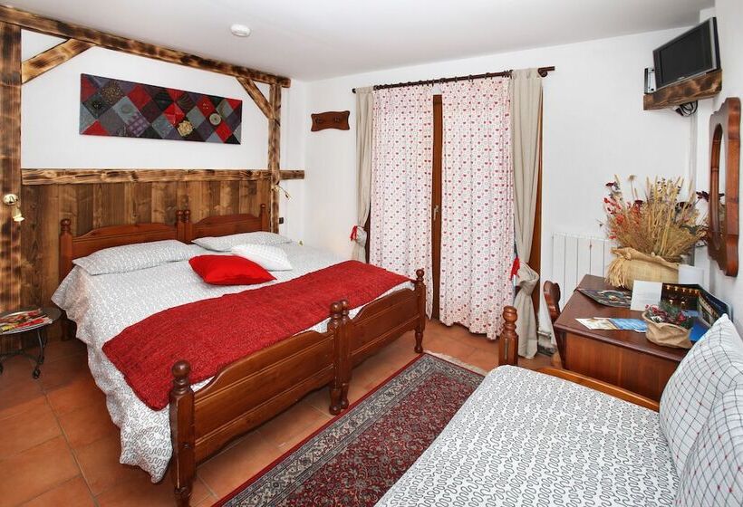 اتاق استاندارد سه نفره, Chalet Del Sole