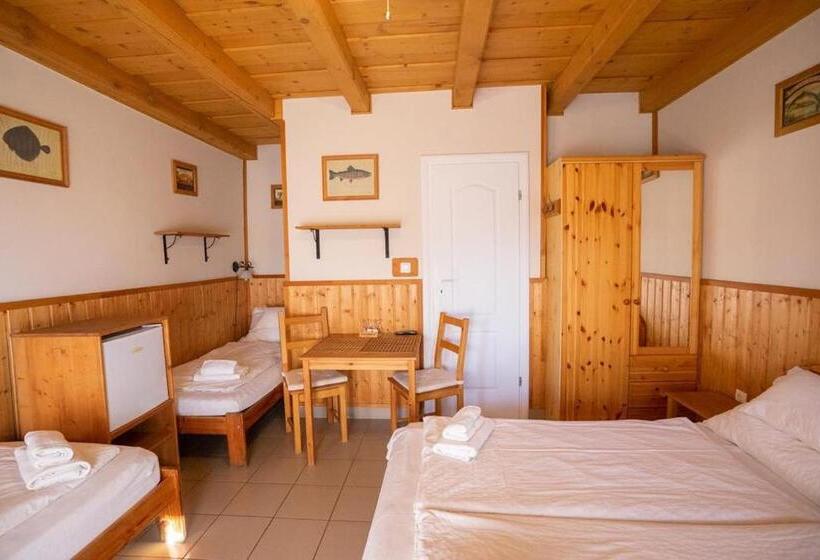 Четырехместный Номер Стандарт, Vadvirág Vendéglő és Panzió
