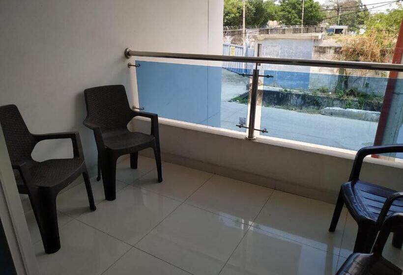 Quarto Familiar, La Mar Cartagena
