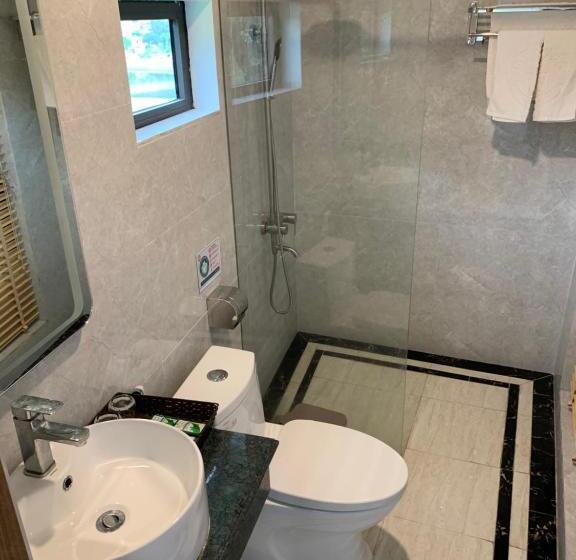 اتاق استاندارد, Manchester Hotel Ha Long