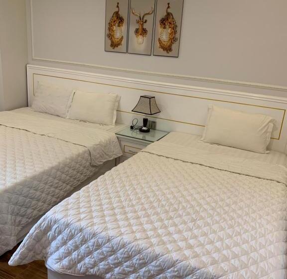 اتاق استاندارد سه نفره, Manchester Hotel Ha Long